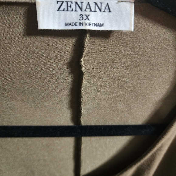 Top - Picture 2 of 2